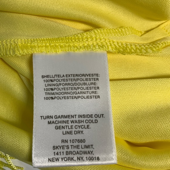 Skye’s the limit double layered sleeveless fringed tank size Large - Picture 5 of 6